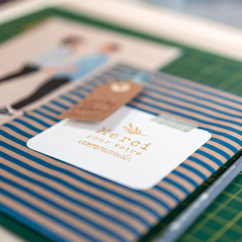 Made with love Cadeau personnalisé pour la famille avec une illustration personnalisée, commander sur Denadda