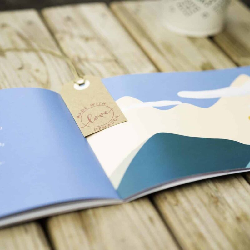 Livre - Au sommet Conte initiatique Au sommet, petite histoire du soir pour enfants et les parents dès 8 ans. Collection DENADDA